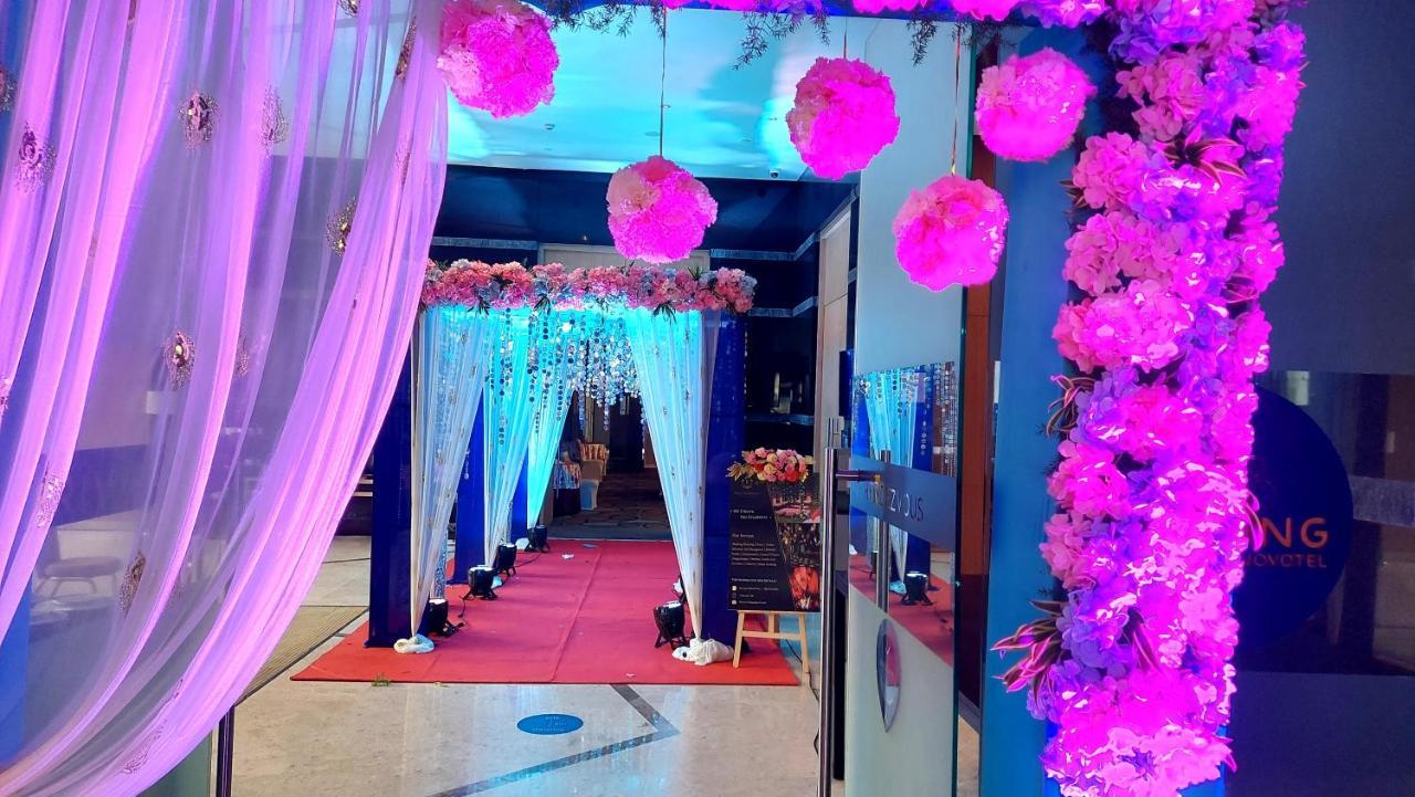 Novotel Chennai Sipcot Extérieur photo A wedding in India