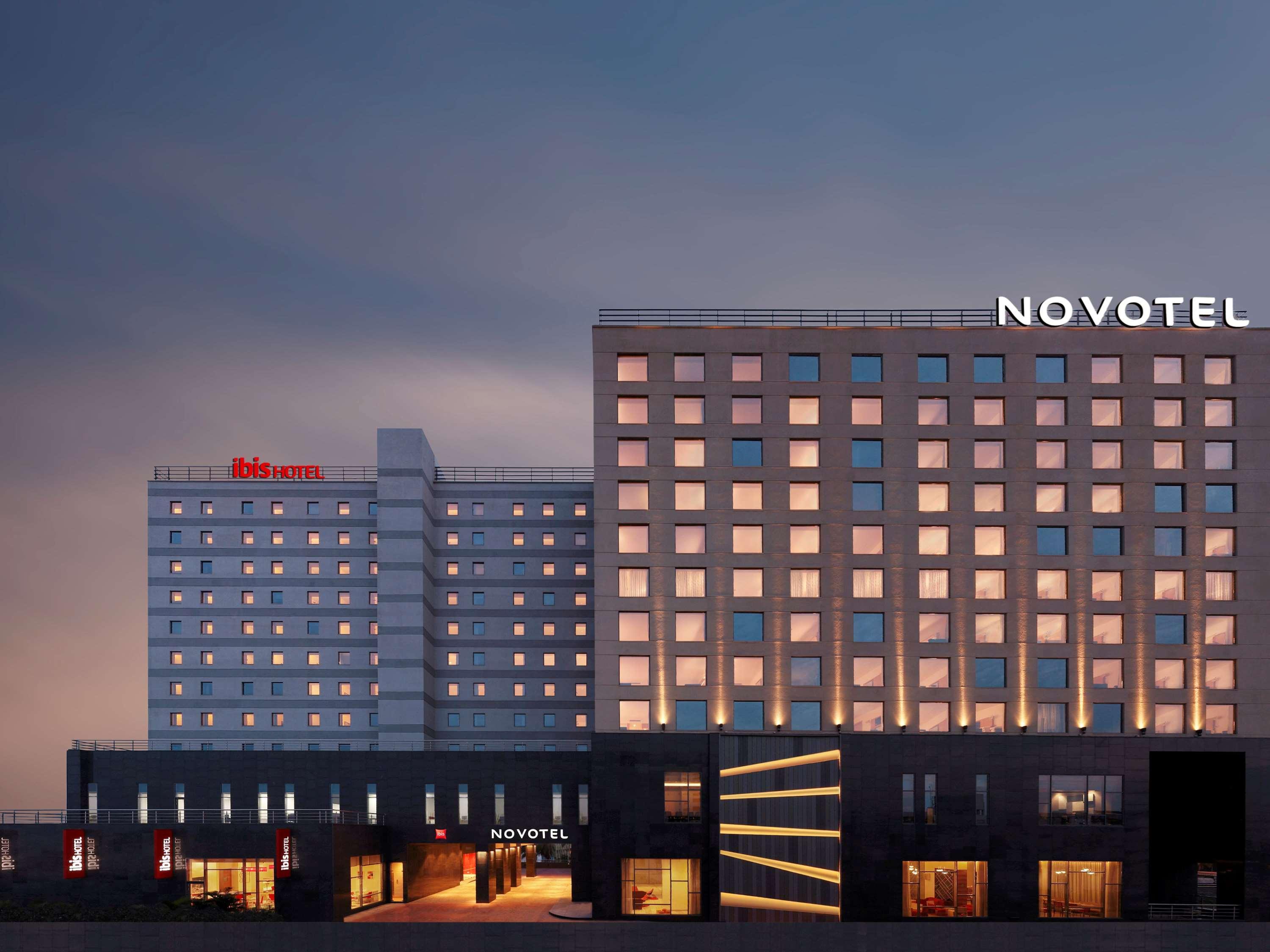 Novotel Chennai Sipcot Extérieur photo The hotel in 2014
