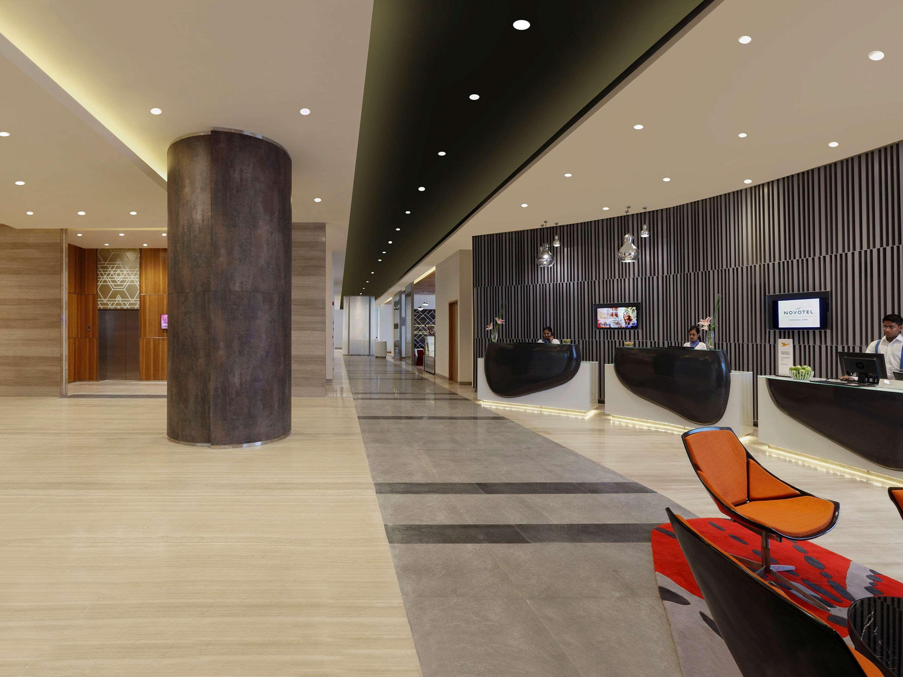 Novotel Chennai Sipcot Extérieur photo The lobby of the hotel