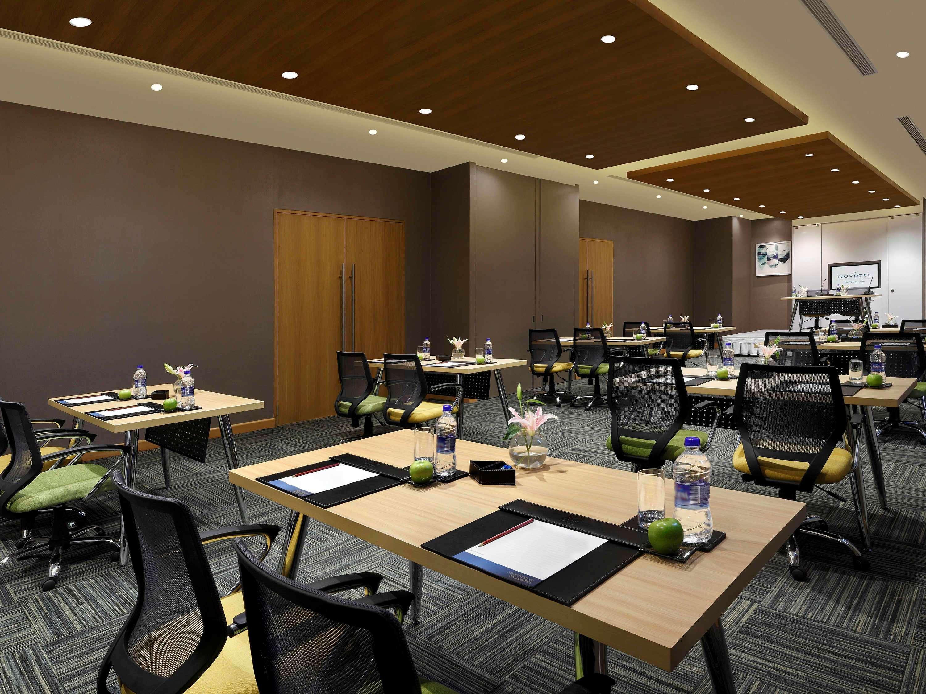 Novotel Chennai Sipcot Extérieur photo Meeting room