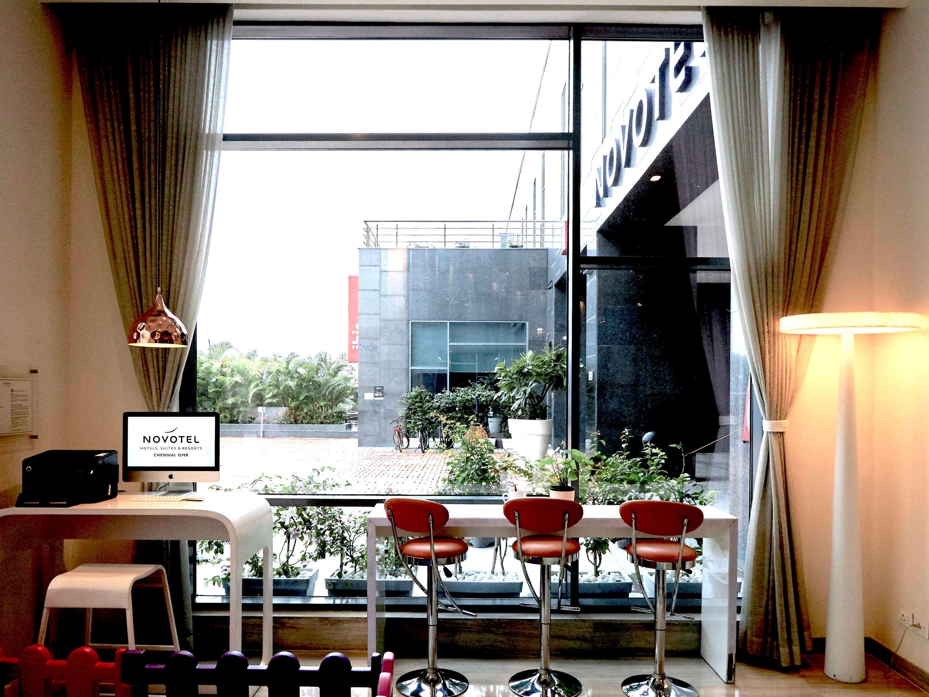 Novotel Chennai Sipcot Extérieur photo Business Center
