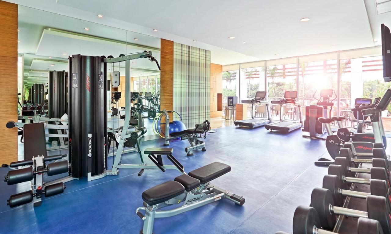 Novotel Chennai Sipcot Extérieur photo The gym at the InterContinental